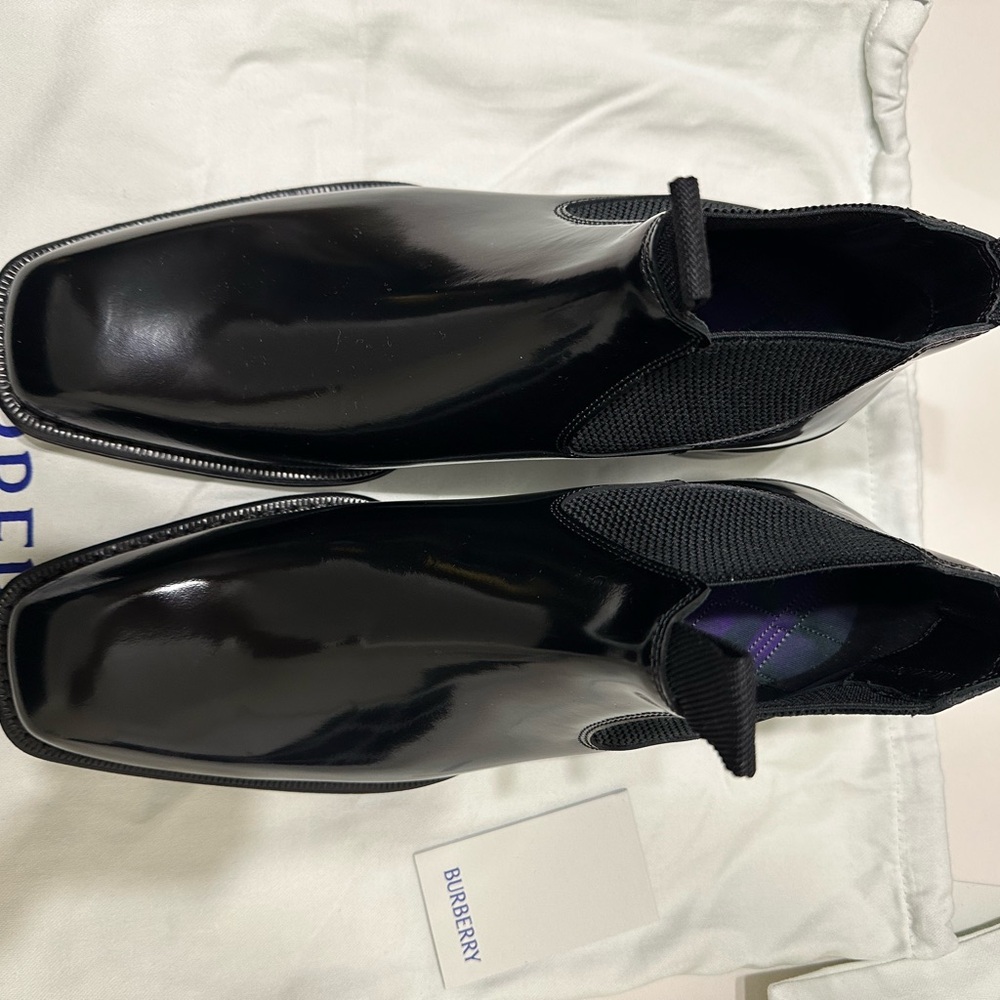 Men's Black Chelsea Boots - Picture 7 of 10
